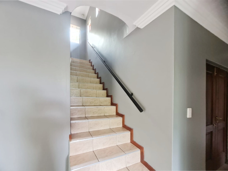 To Let 3 Bedroom Property for Rent in Melodie North West